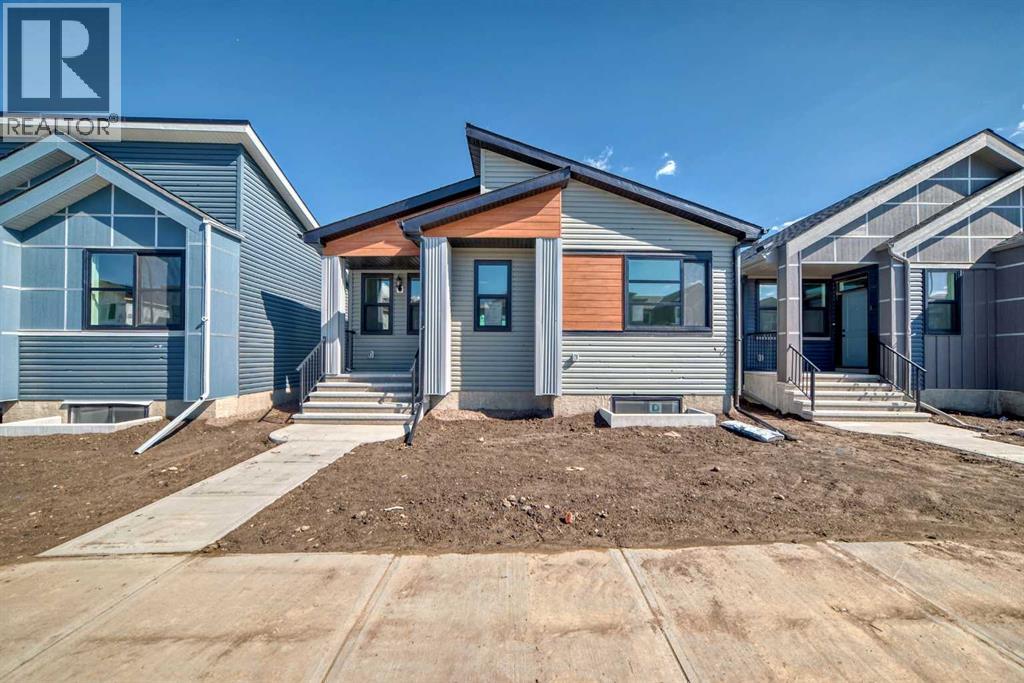 208 Lucas Place NW, Calgary, Alberta