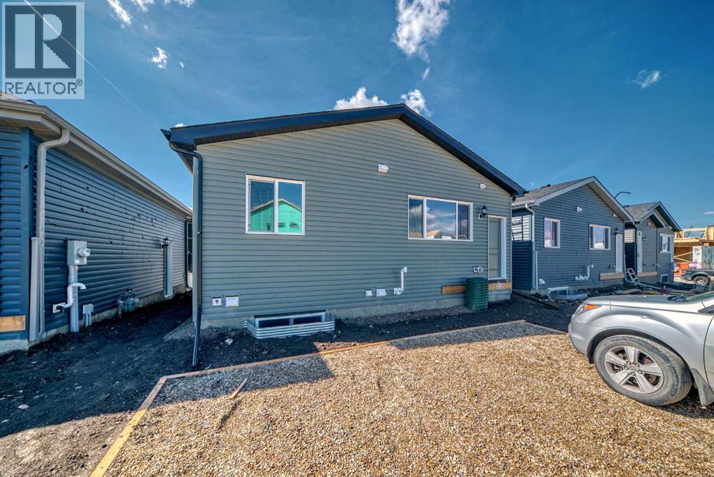 208 Lucas Place Nw, Calgary, Alberta  T3P 2E6 - Photo 37 - A2210904