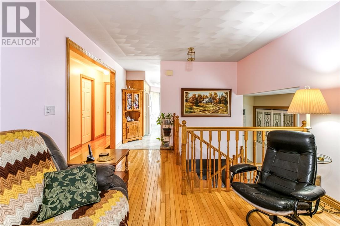 3510 Hwy 69 N, Val Caron, Ontario  P3N 1R9 - Photo 15 - 2124894