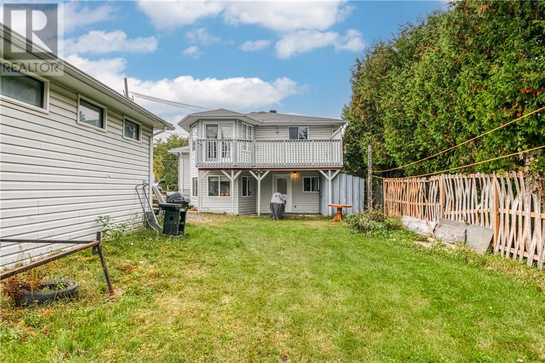 3510 Hwy 69 N, Val Caron, Ontario  P3N 1R9 - Photo 3 - 2124894