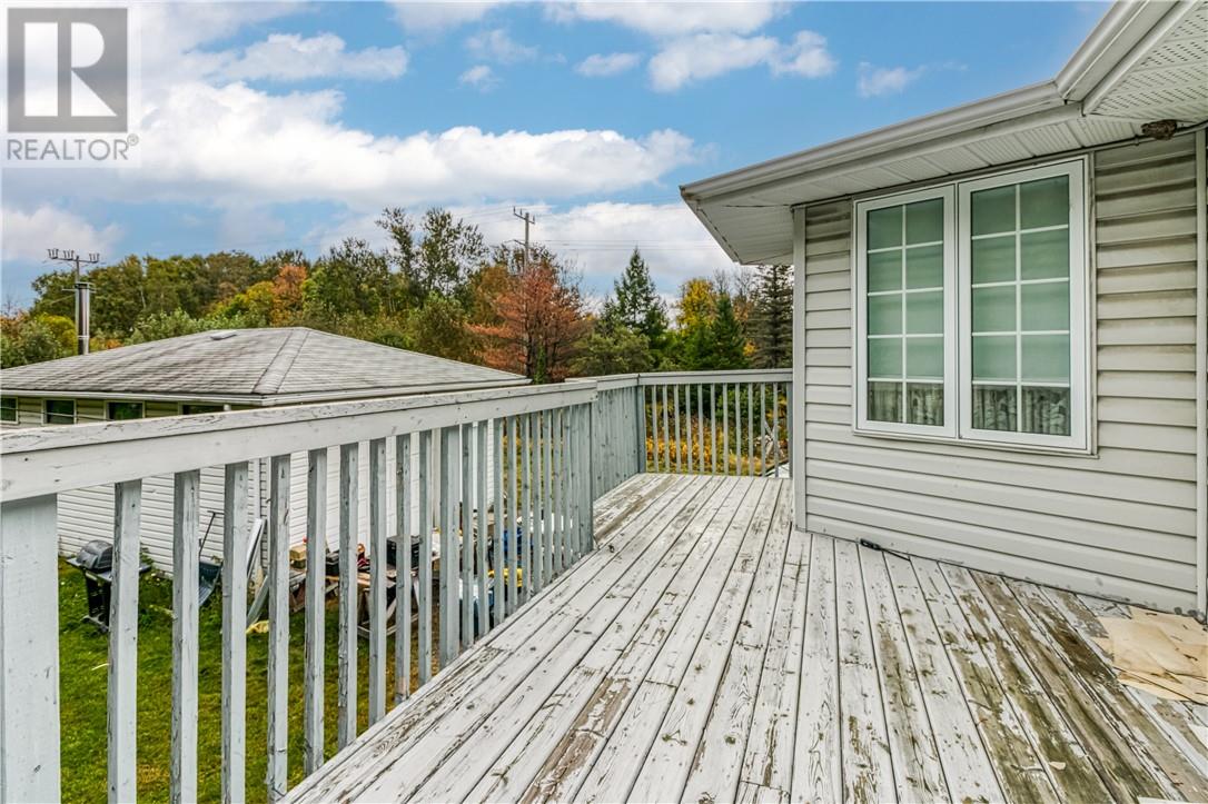 3510 Hwy 69 N, Val Caron, Ontario  P3N 1R9 - Photo 8 - 2124894