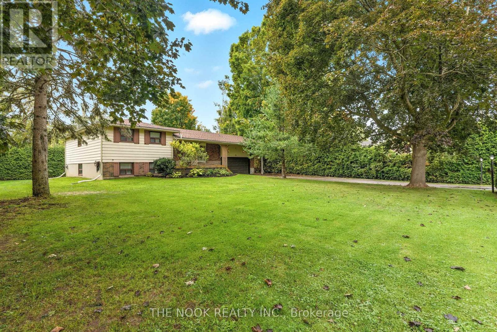 99 Eighth Street, Brock, Ontario  L0K 1A0 - Photo 1 - N12422901