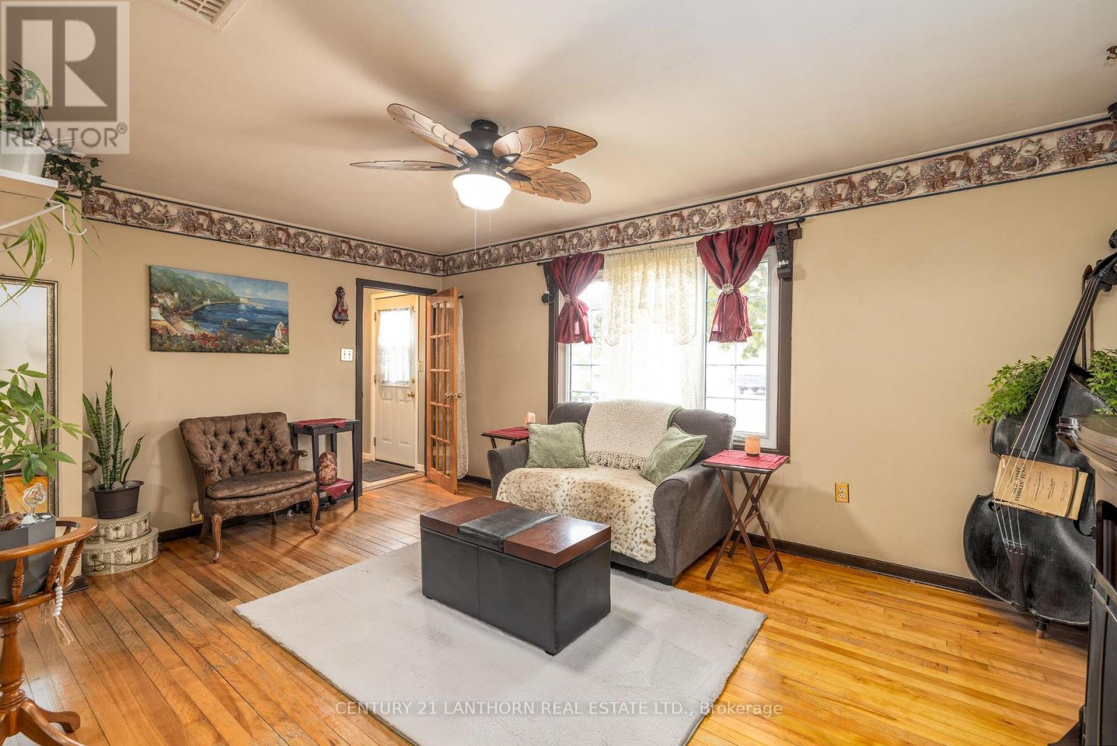 8 Johnson Road, Quinte West, Ontario  K8V 2W7 - Photo 4 - X12422922