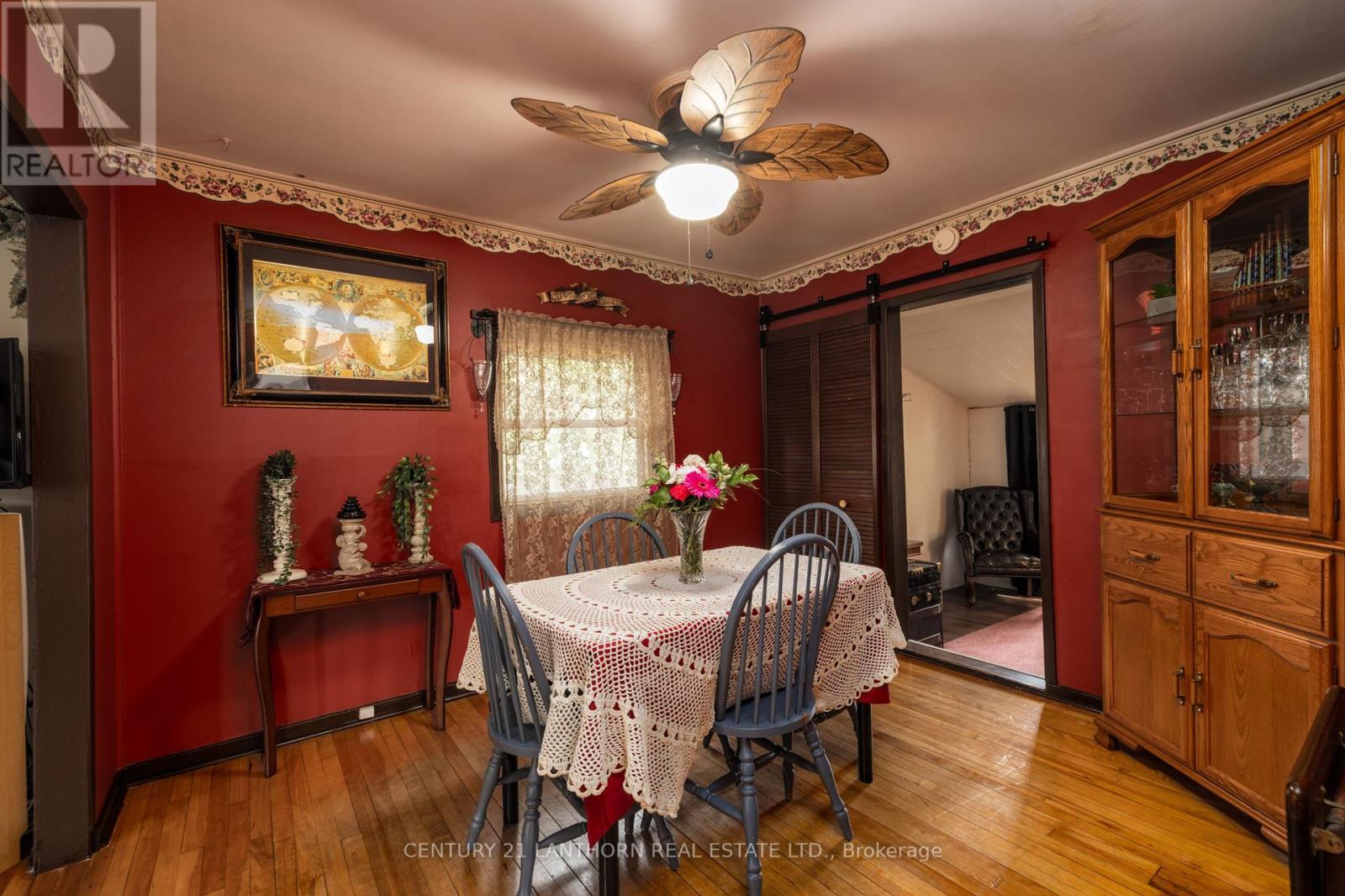 8 Johnson Road, Quinte West, Ontario  K8V 2W7 - Photo 6 - X12422922