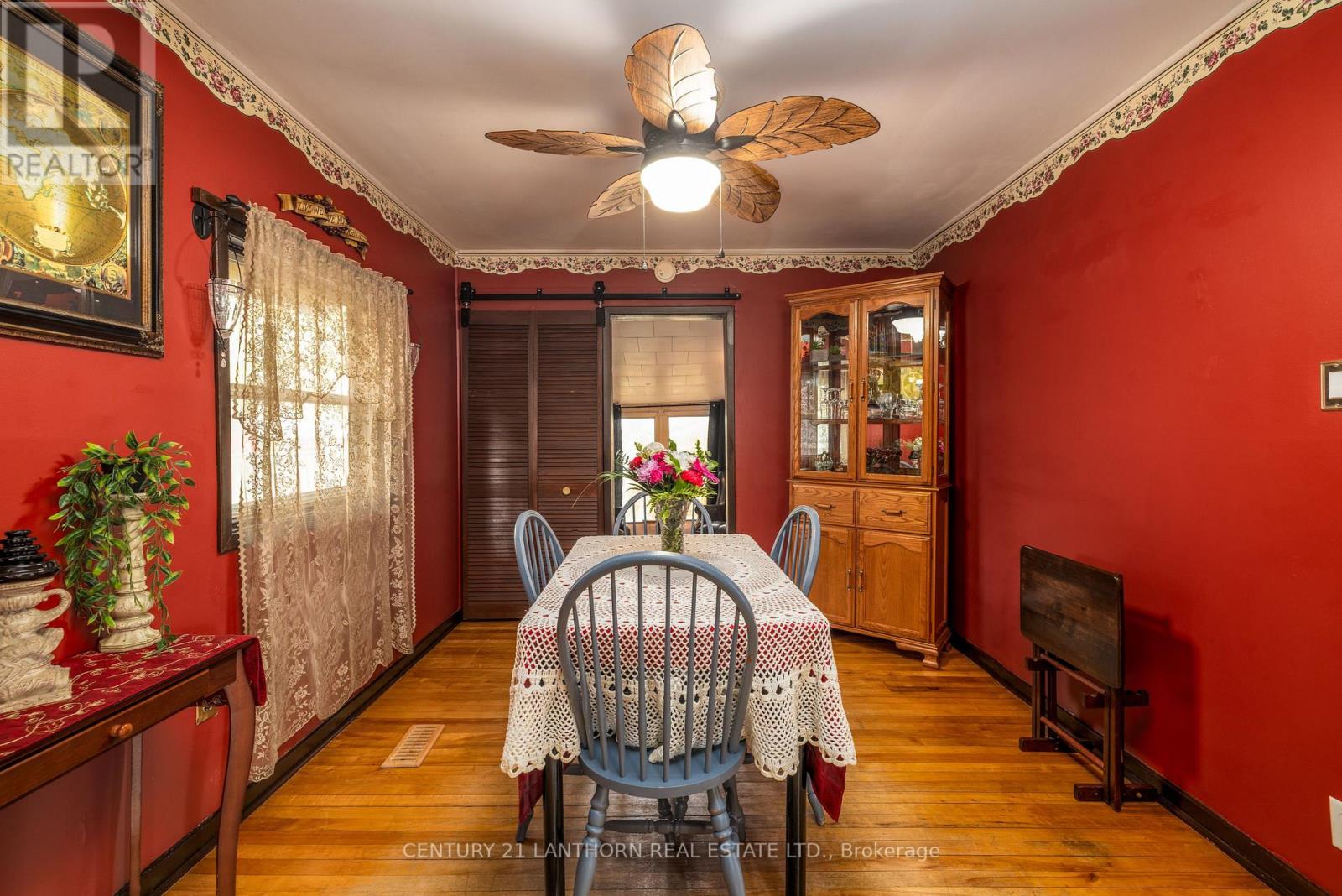 8 Johnson Road, Quinte West, Ontario  K8V 2W7 - Photo 7 - X12422922