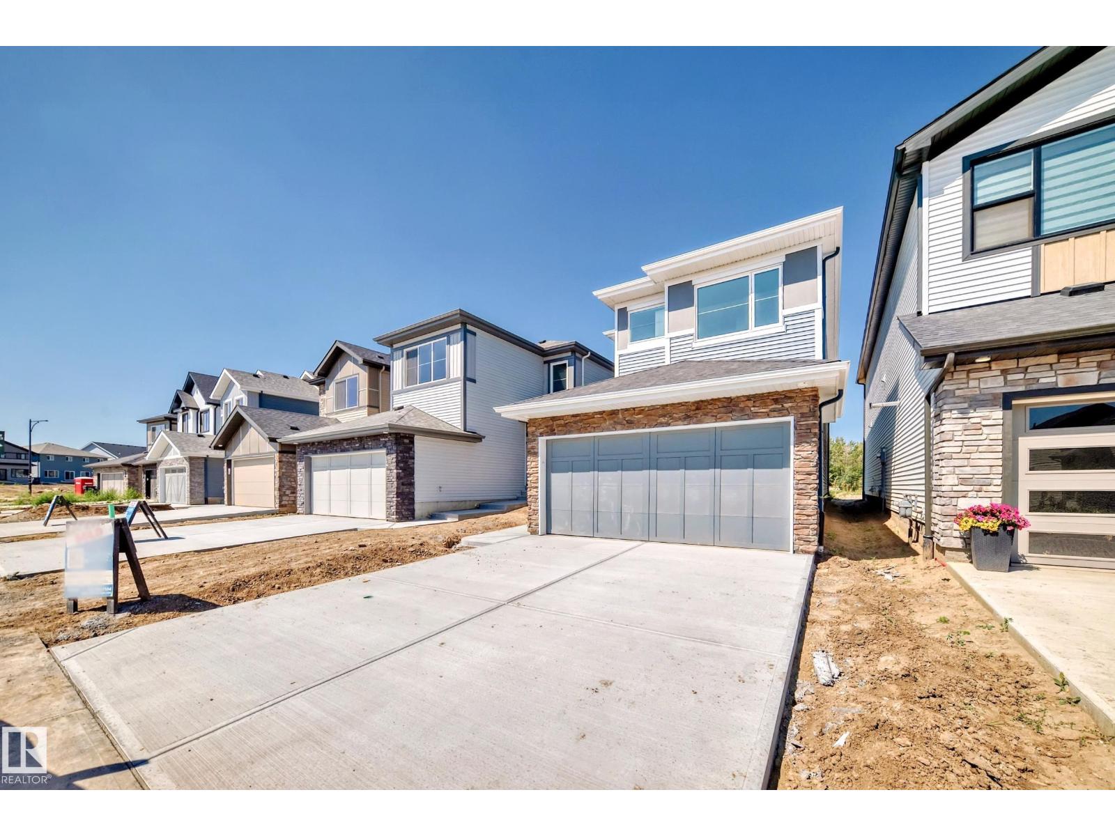 637 Kinglet Bv Nw, Edmonton, Alberta  T5S 0S8 - Photo 3 - E4459163
