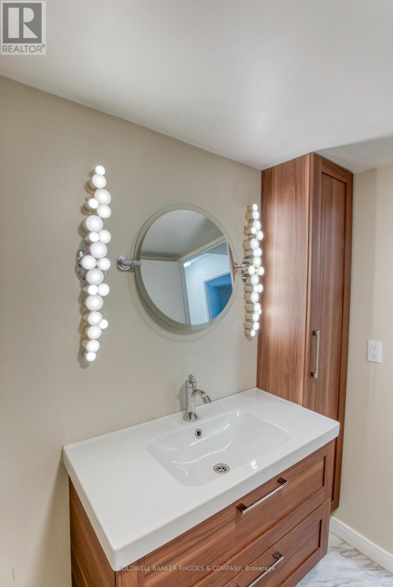 301 - 475 Laurier Avenue W, Ottawa, Ontario  K1R 7X1 - Photo 25 - X12422904
