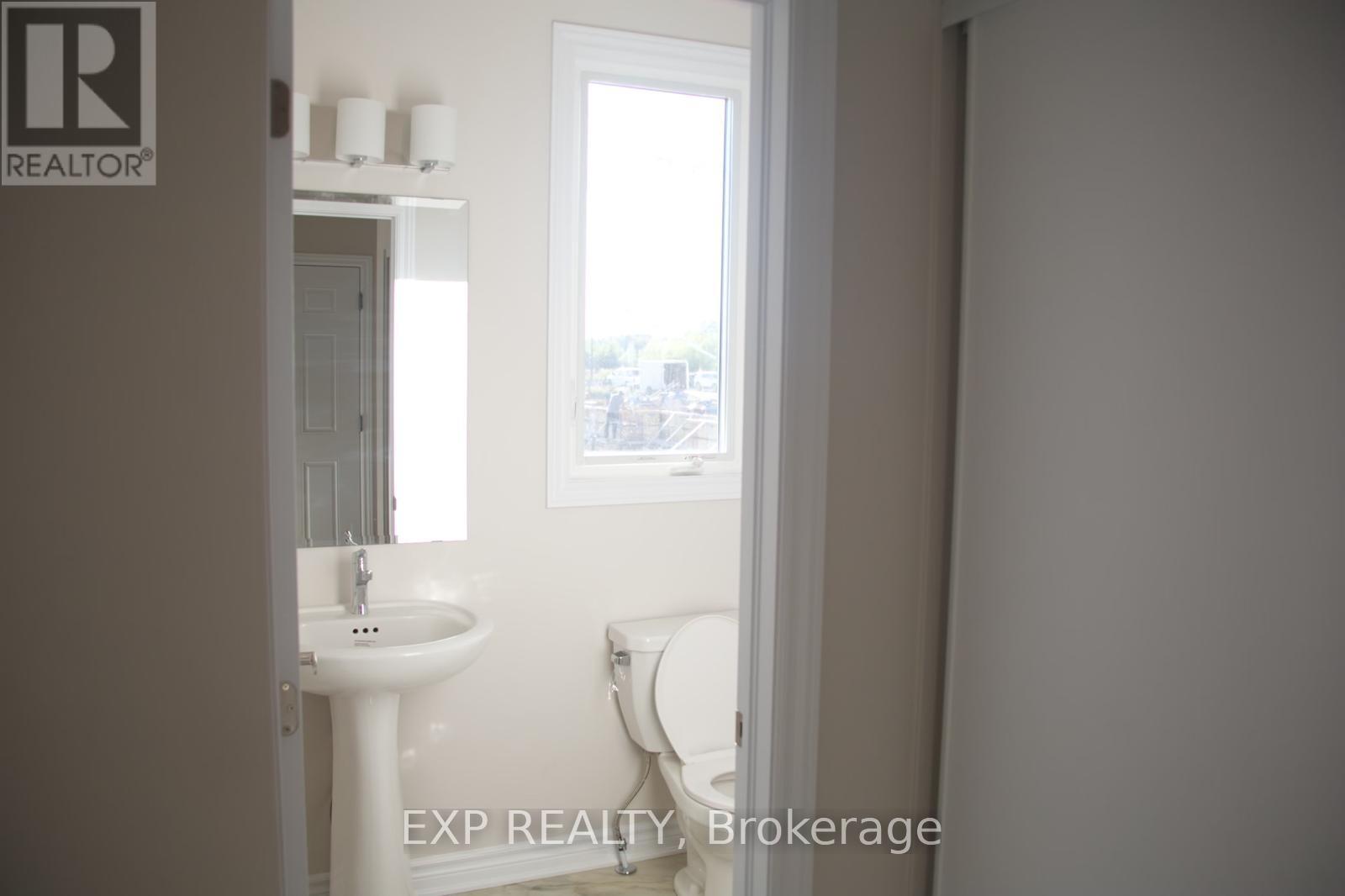 805 Anemone Mews, Ottawa, Ontario  K2J 0K6 - Photo 8 - X12422934