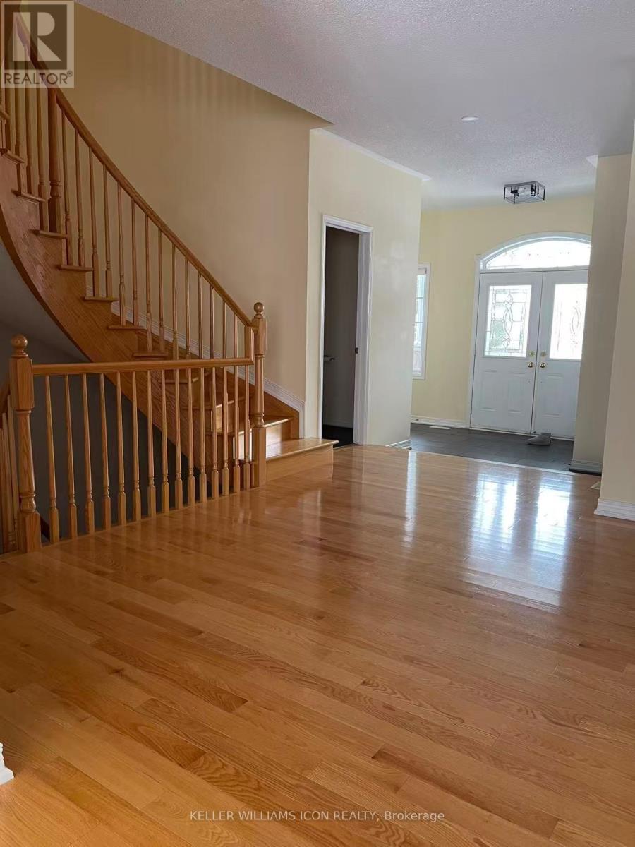 249 Madhu Crescent, Ottawa, Ontario  K2C 4J2 - Photo 2 - X12422939