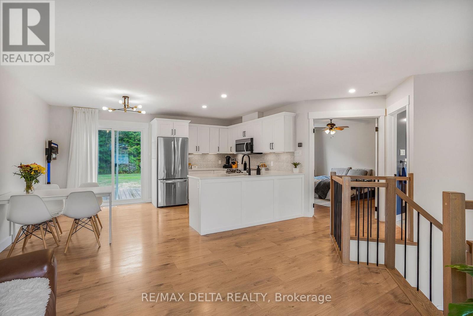 546 Devista Boulevard, Alfred And Plantagenet, Ontario  K0B 1A0 - Photo 7 - X12422943