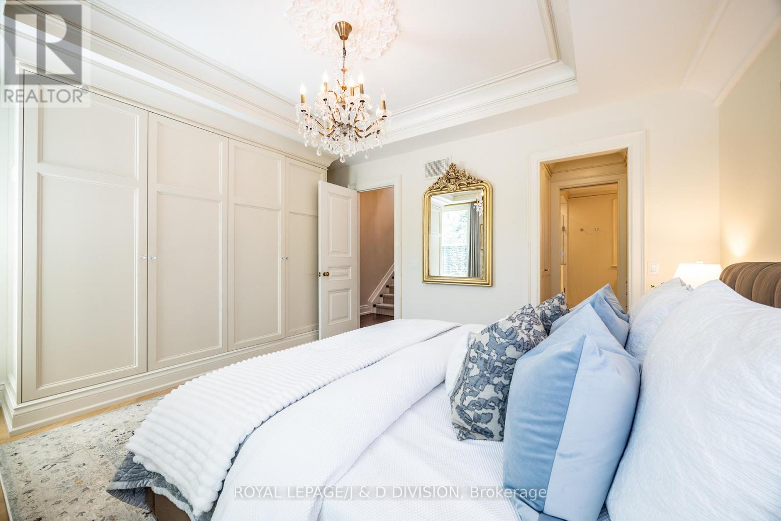 36 Boswell Avenue, Toronto, Ontario  M5R 1M4 - Photo 23 - C12421167