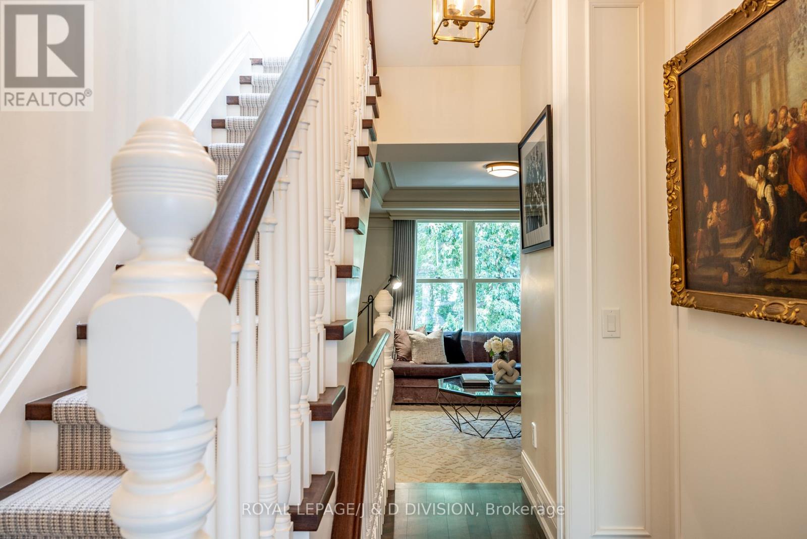 36 Boswell Avenue, Toronto, Ontario  M5R 1M4 - Photo 19 - C12421167