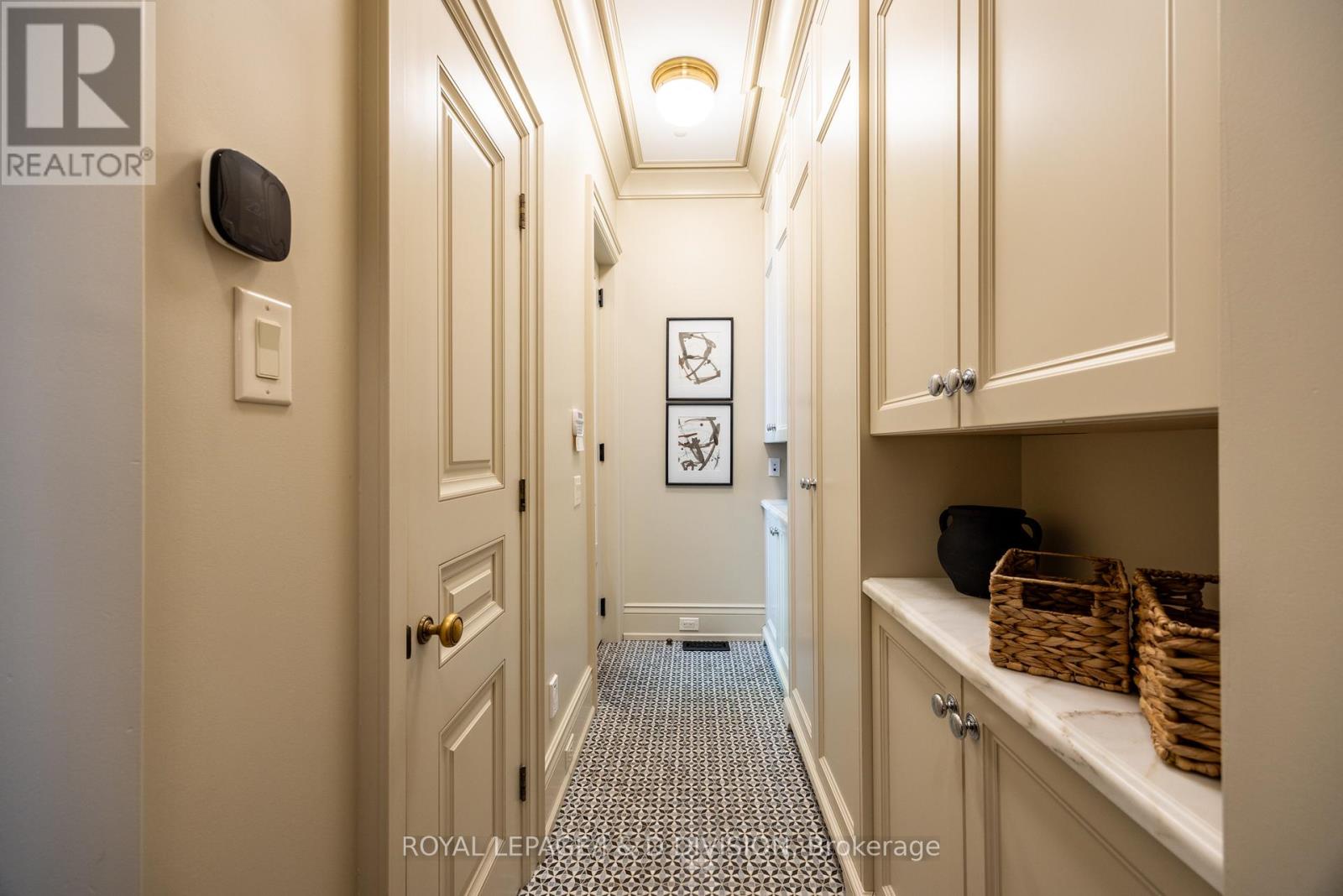 36 Boswell Avenue, Toronto, Ontario  M5R 1M4 - Photo 15 - C12421167