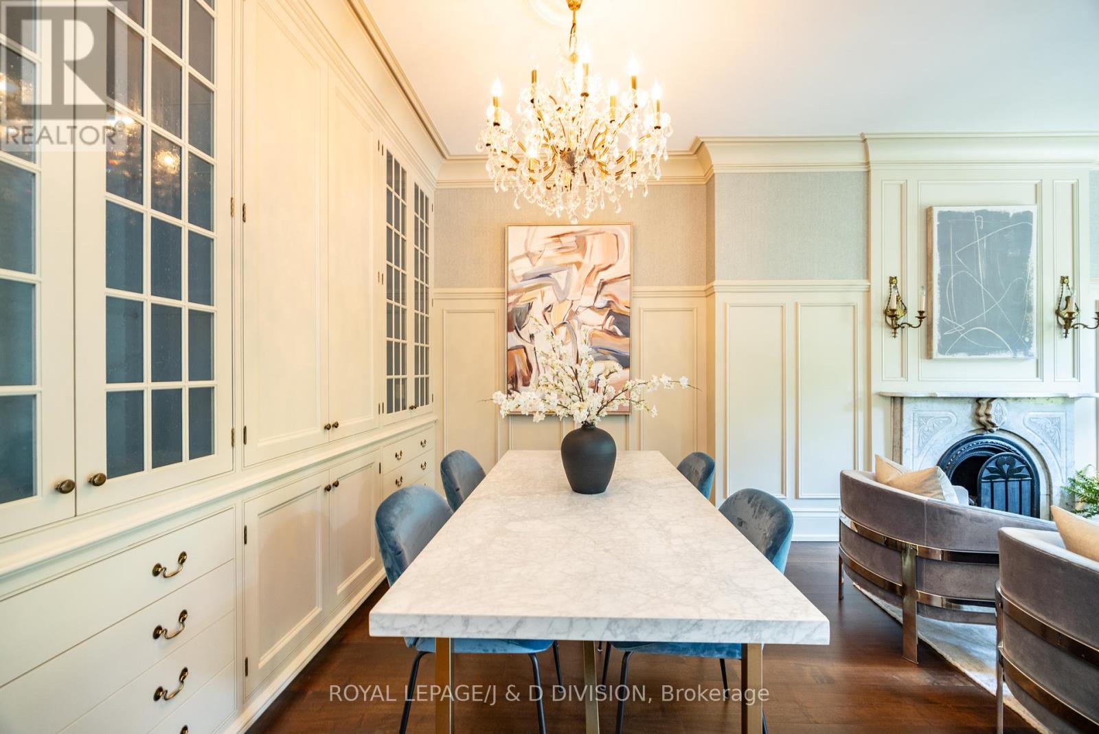 36 Boswell Avenue, Toronto, Ontario  M5R 1M4 - Photo 7 - C12421167