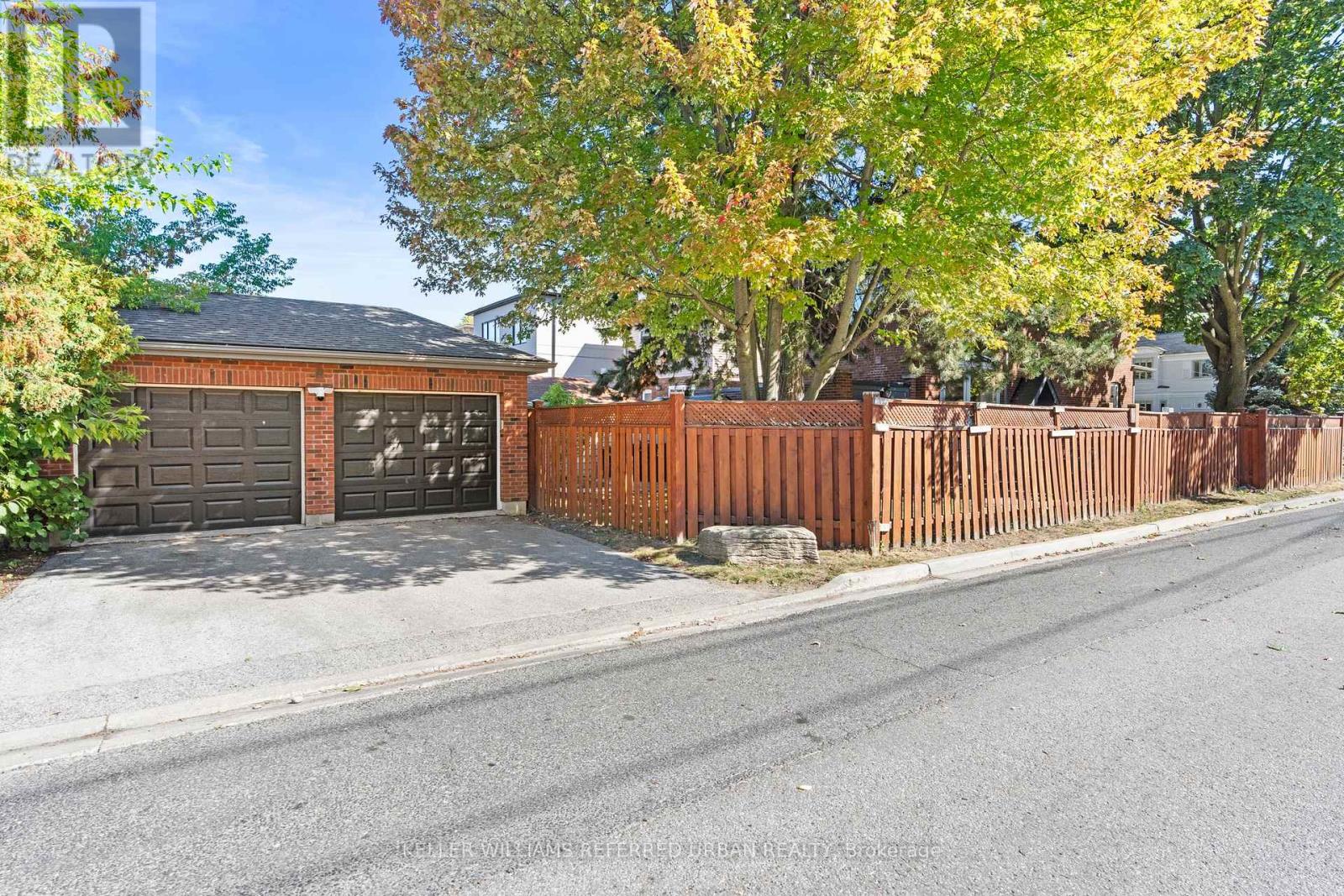 96 Glenvale Boulevard, Toronto (Leaside), Ontario  M4G 2V9 - Photo 43 - C12422910