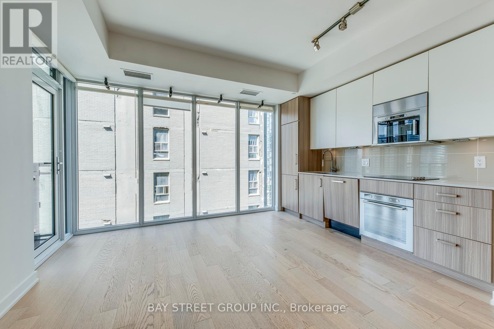 1601 - 17 Dundonald Street, Toronto, Ontario  M4Y 1K3 - Photo 13 - C12422913