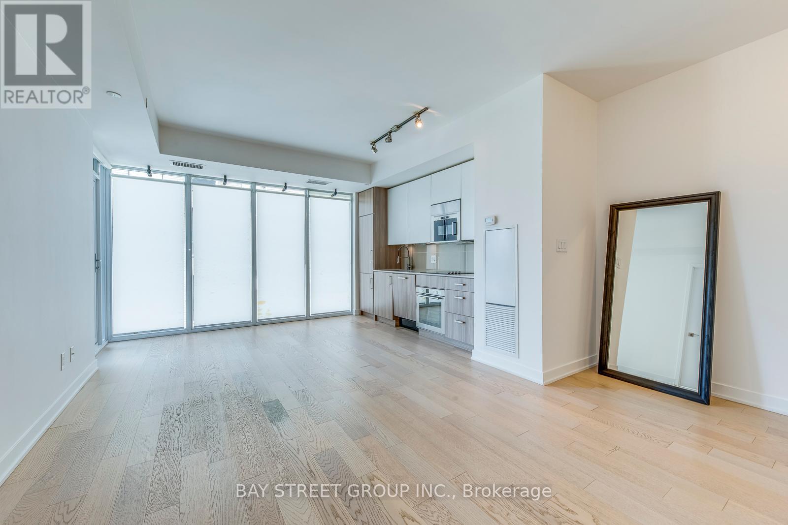 1601 - 17 Dundonald Street, Toronto, Ontario  M4Y 1K3 - Photo 24 - C12422913