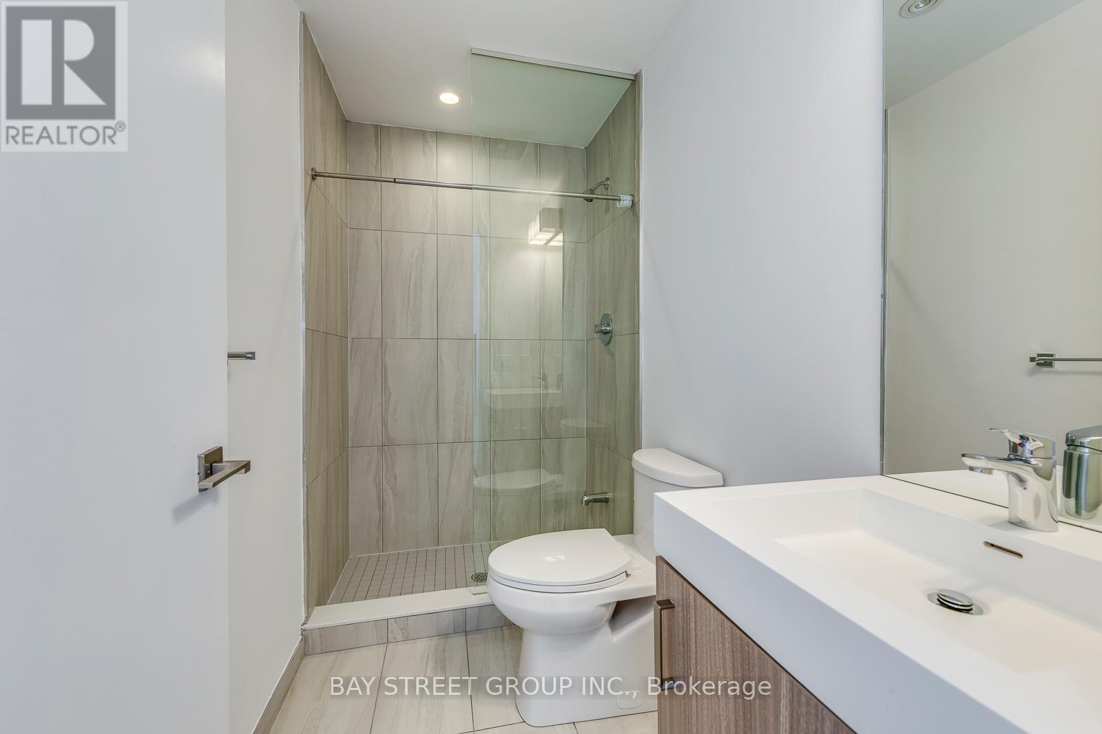1601 - 17 Dundonald Street, Toronto, Ontario  M4Y 1K3 - Photo 34 - C12422913