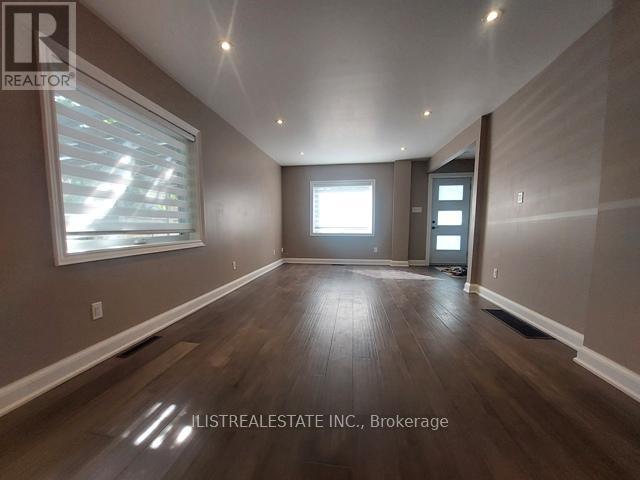 43 Anaconda Avenue, Toronto (Clairlea-Birchmount), Ontario  M1L 4M1 - Photo 2 - E12413912