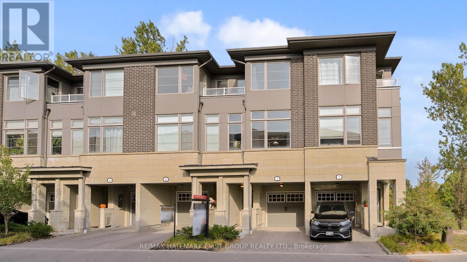 TH 2 - 384 ARCTIC RED DRIVE, Oshawa, Ontario