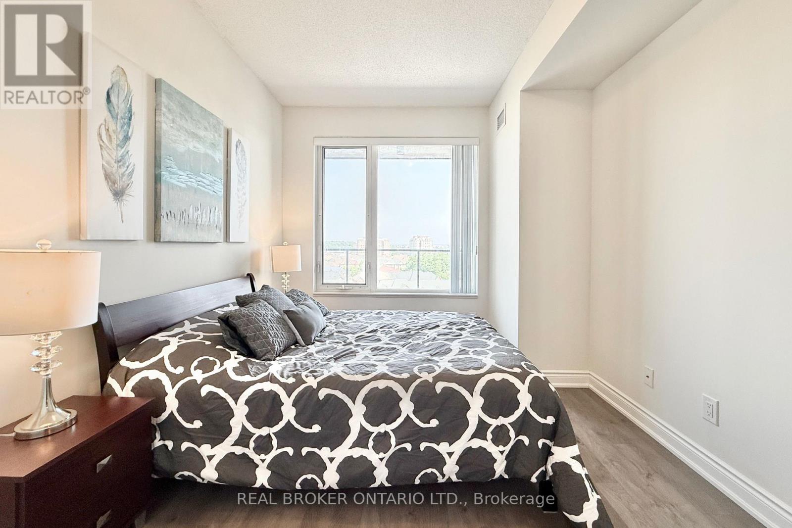 1018 - 325 South Park Road, Markham (Commerce Valley), Ontario  L3T 0B7 - Photo 13 - N12422925