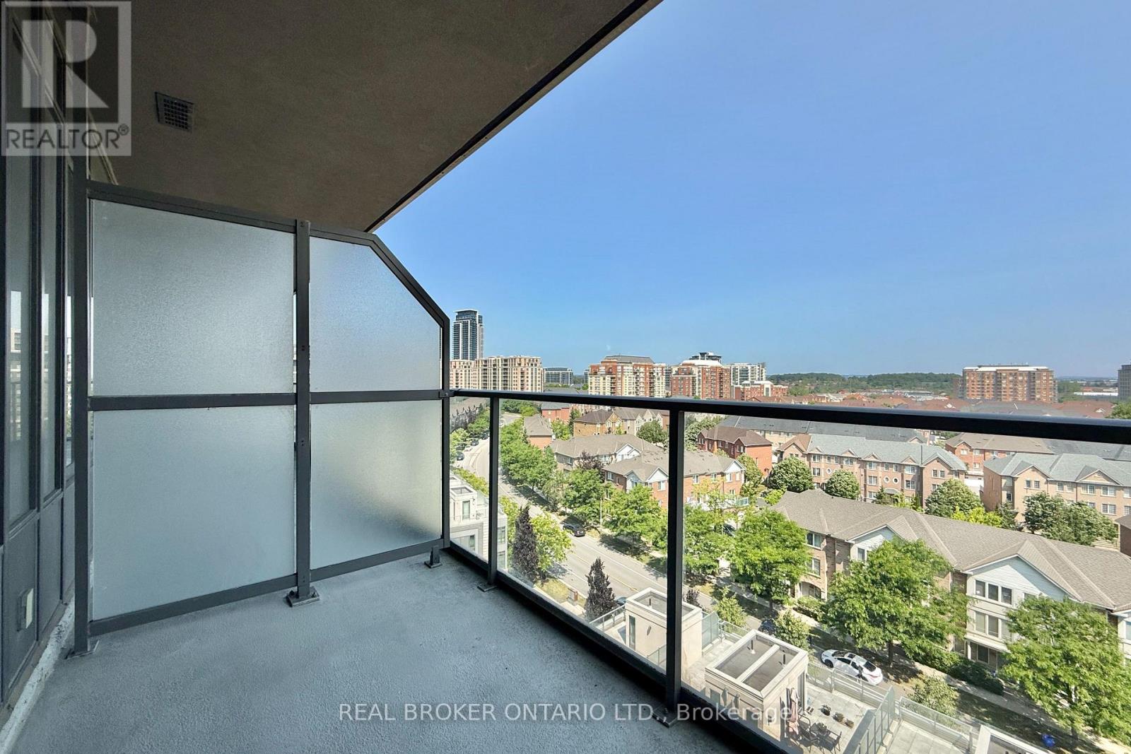 1018 - 325 South Park Road, Markham (Commerce Valley), Ontario  L3T 0B7 - Photo 20 - N12422925