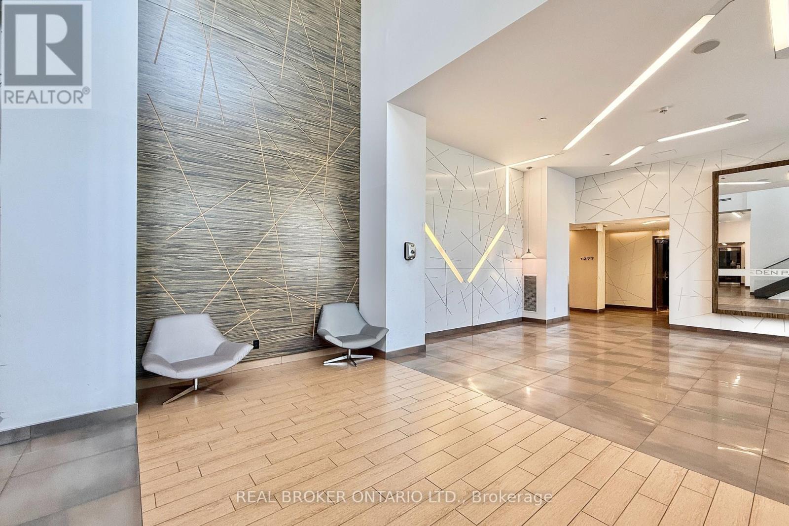 1018 - 325 South Park Road, Markham (Commerce Valley), Ontario  L3T 0B7 - Photo 26 - N12422925