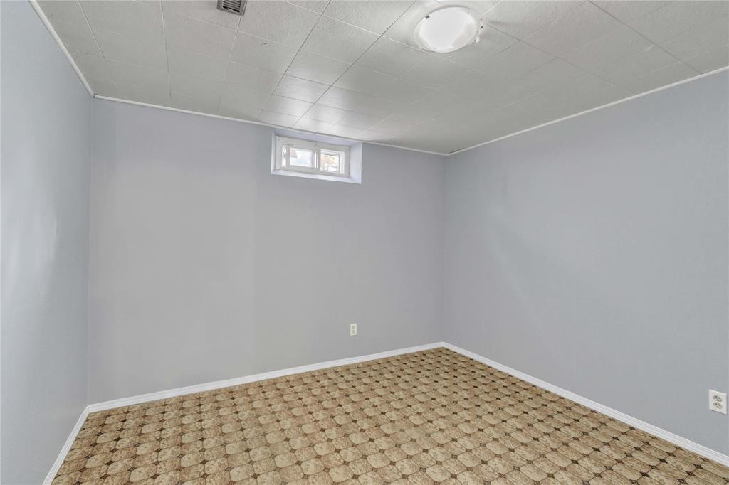 27 Ellington Street, Winnipeg, Manitoba  R2R 0T6 - Photo 29 - 202524995