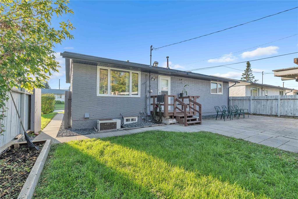 27 Ellington Street, Winnipeg, Manitoba  R2R 0T6 - Photo 32 - 202524995