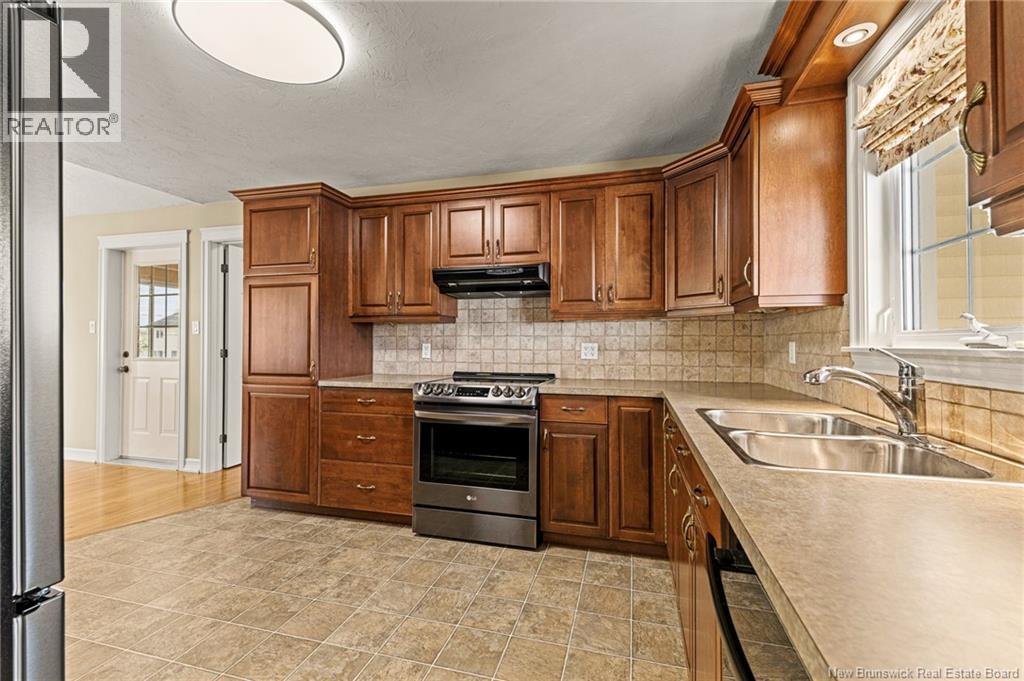 5 Acorn, Moncton, New Brunswick  E1G 4X9 - Photo 17 - NB127071