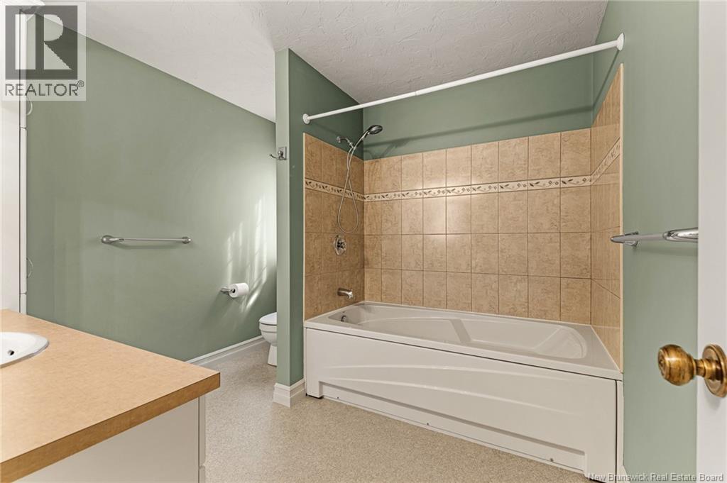 5 Acorn, Moncton, New Brunswick  E1G 4X9 - Photo 23 - NB127071