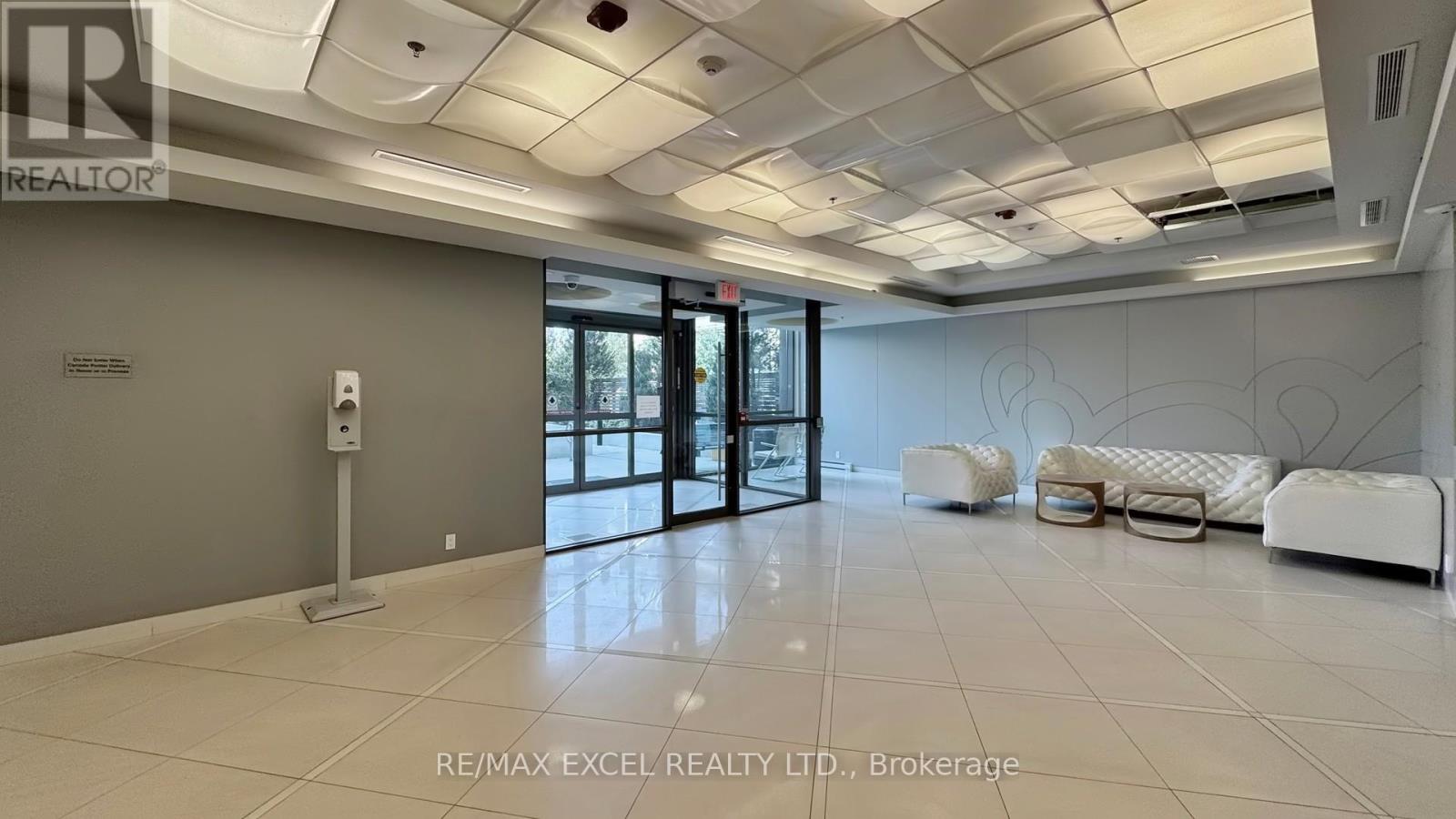 617 - 80 Esther Lorrie Drive, Toronto, Ontario  M9W 0C6 - Photo 4 - W12422900