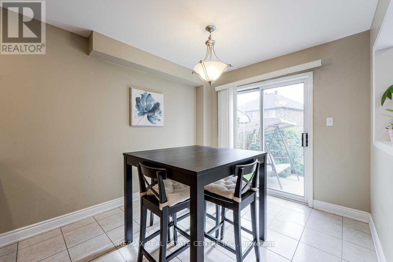 3950 Burdette Terrace, Mississauga, Ontario  L5M 0J2 - Photo 20 - W12422921