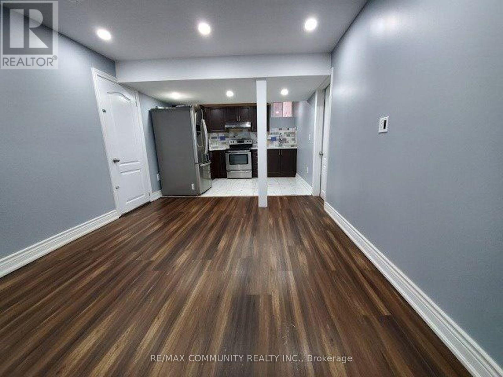 Bsmt - 56 Powell Drive, Brampton (Sandringham-Wellington), Ontario  L6R 0L1 - Photo 5 - W12422929