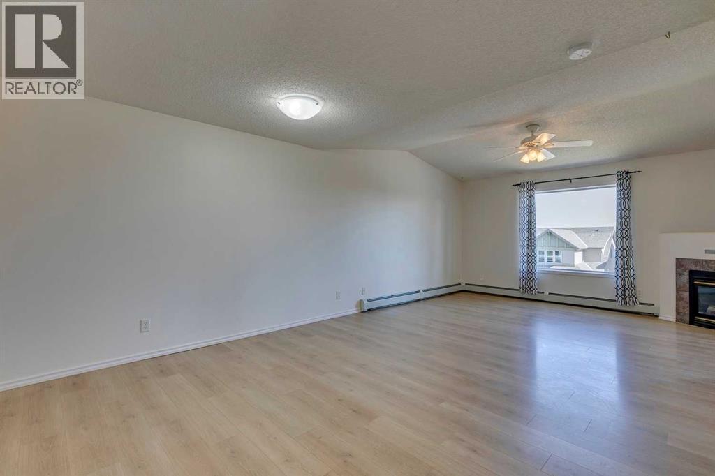 301, 7301 Valleyview Park Se, Calgary, Alberta  T2B 3R6 - Photo 5 - A2259499