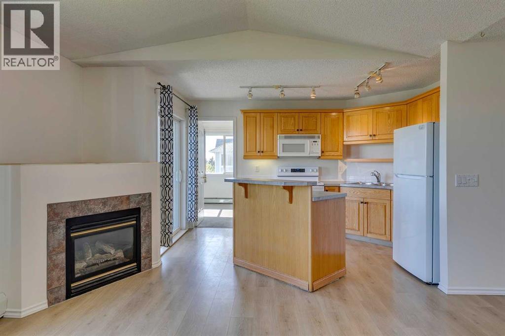 301, 7301 Valleyview Park Se, Calgary, Alberta  T2B 3R6 - Photo 9 - A2259499