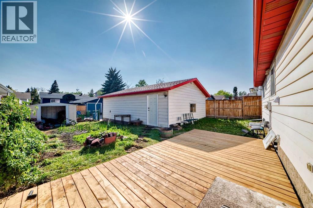 948 Rundlecairn Way Ne, Calgary, Alberta  T1Y 2X2 - Photo 35 - A2257092