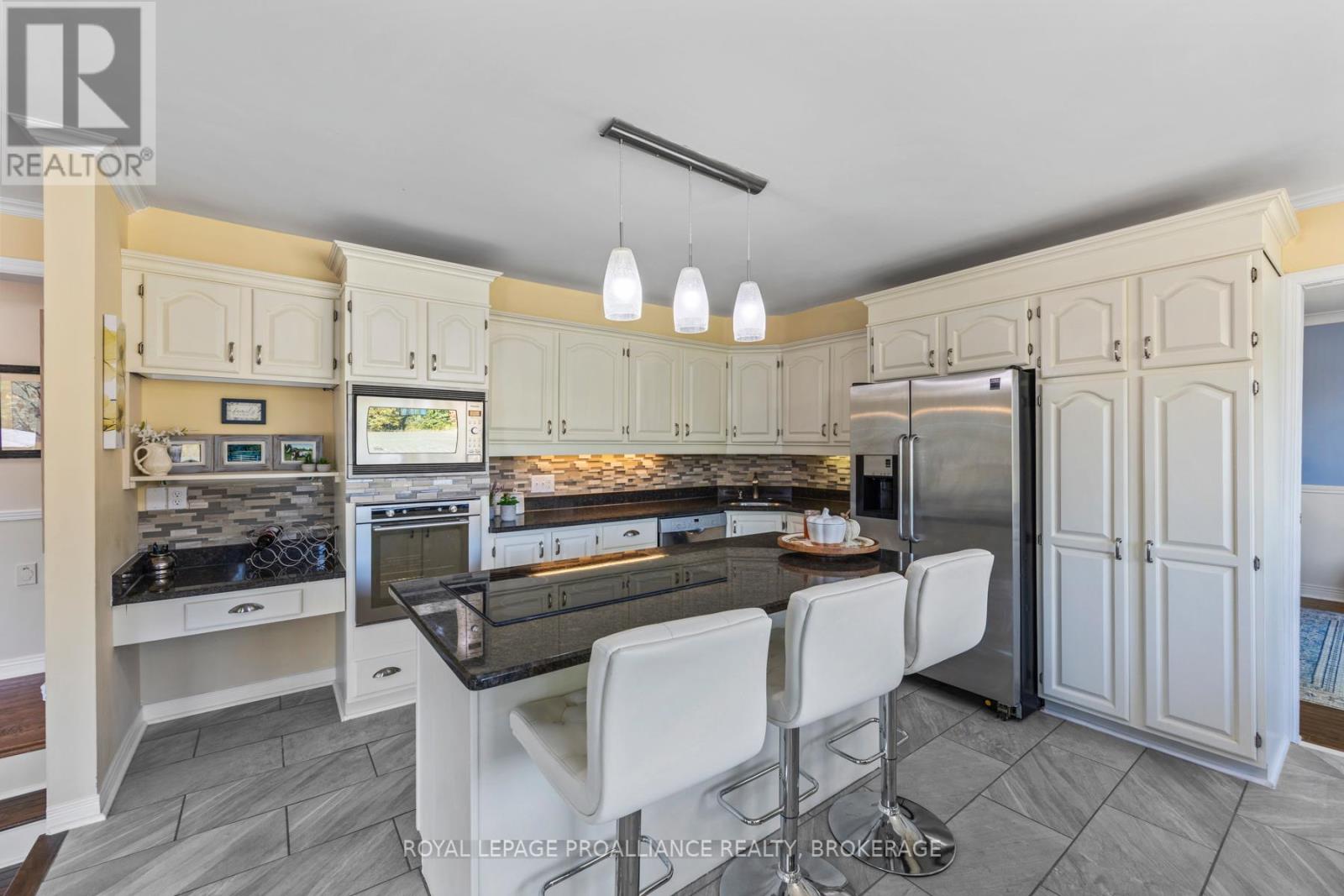 3746 Stage Coach Road, Frontenac, Ontario  K0H 1V0 - Photo 12 - X12422978