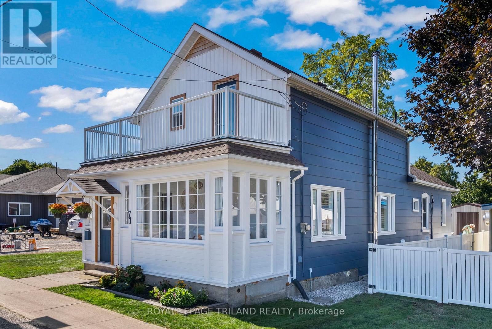 71 Huron Street, Huron-Kinloss, Ontario  N0G 2R0 - Photo 2 - X12422954