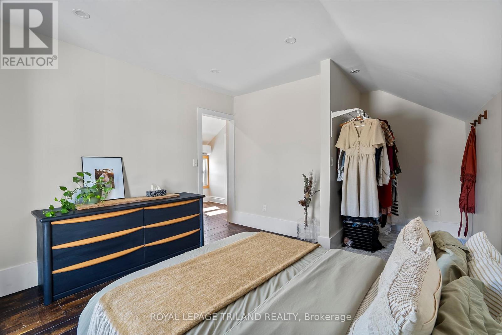 71 Huron Street, Huron-Kinloss, Ontario  N0G 2R0 - Photo 23 - X12422954