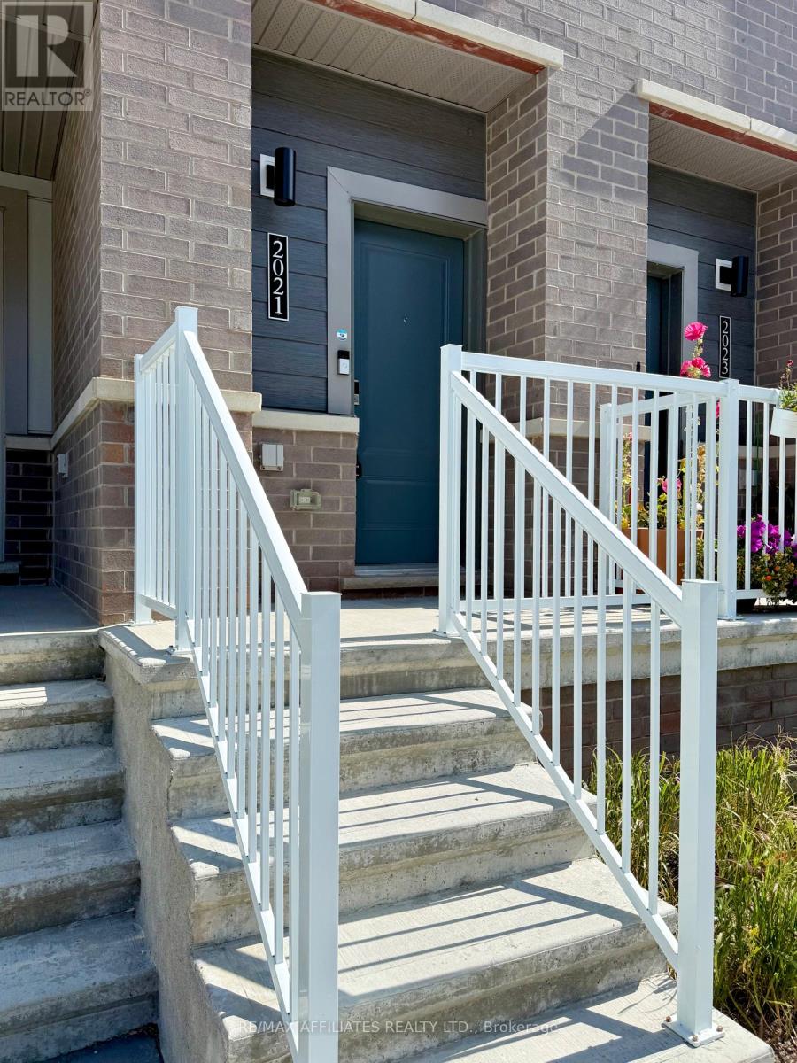 2021 Blossite Private, Ottawa, Ontario  K2J 7J5 - Photo 3 - X12422960