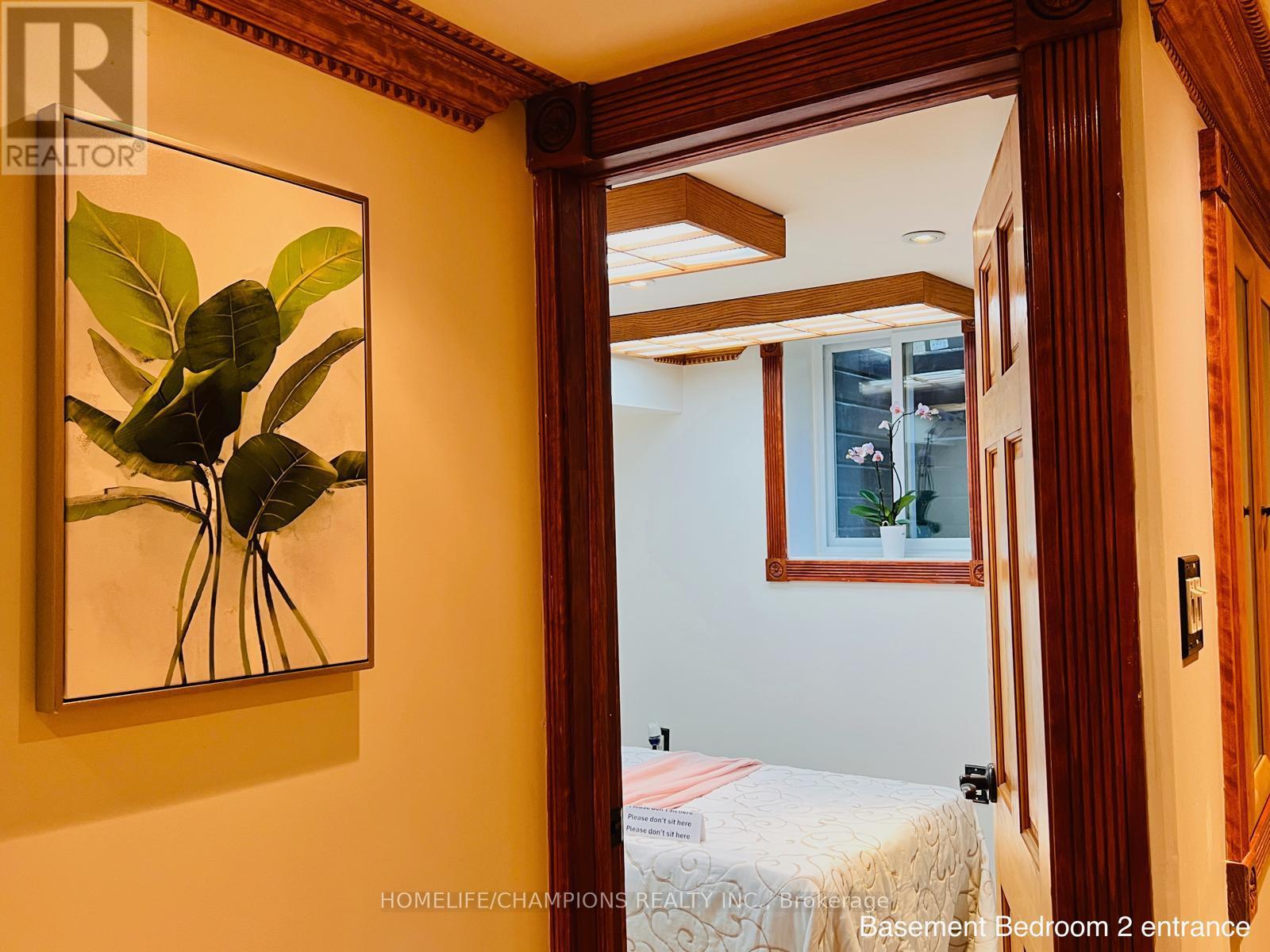291 St Clair Avenue E, Toronto, Ontario  M4T 1P3 - Photo 14 - C12422950