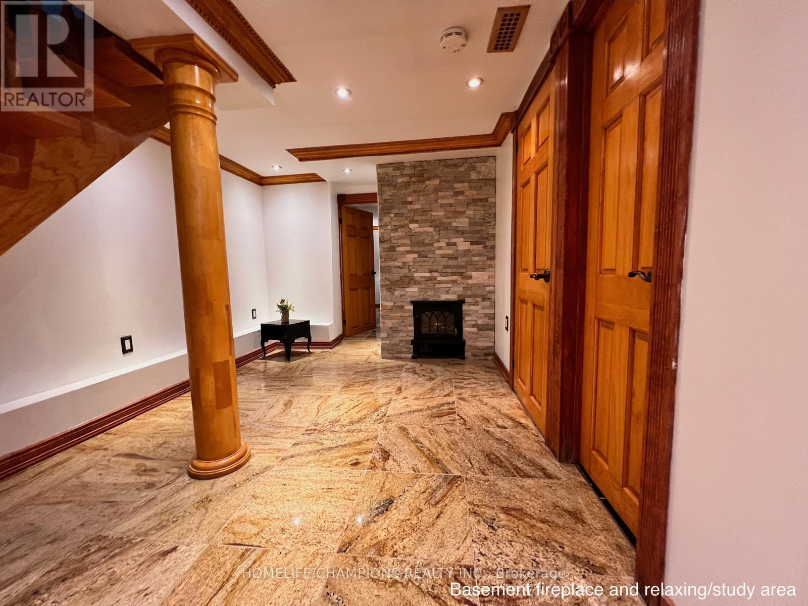 291 St Clair Avenue E, Toronto, Ontario  M4T 1P3 - Photo 16 - C12422950