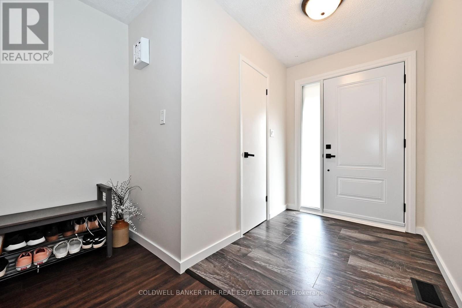 311 Apache Trail, Toronto (Pleasant View), Ontario  M2H 2W6 - Photo 5 - C12422963