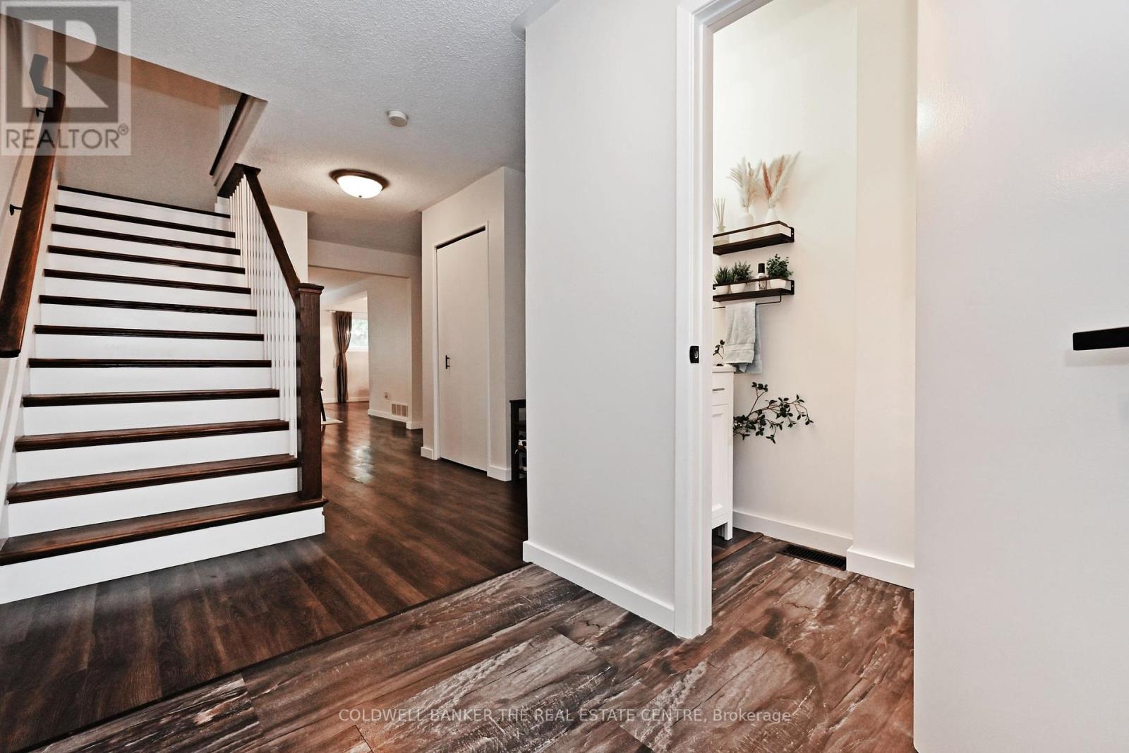 311 Apache Trail, Toronto (Pleasant View), Ontario  M2H 2W6 - Photo 6 - C12422963