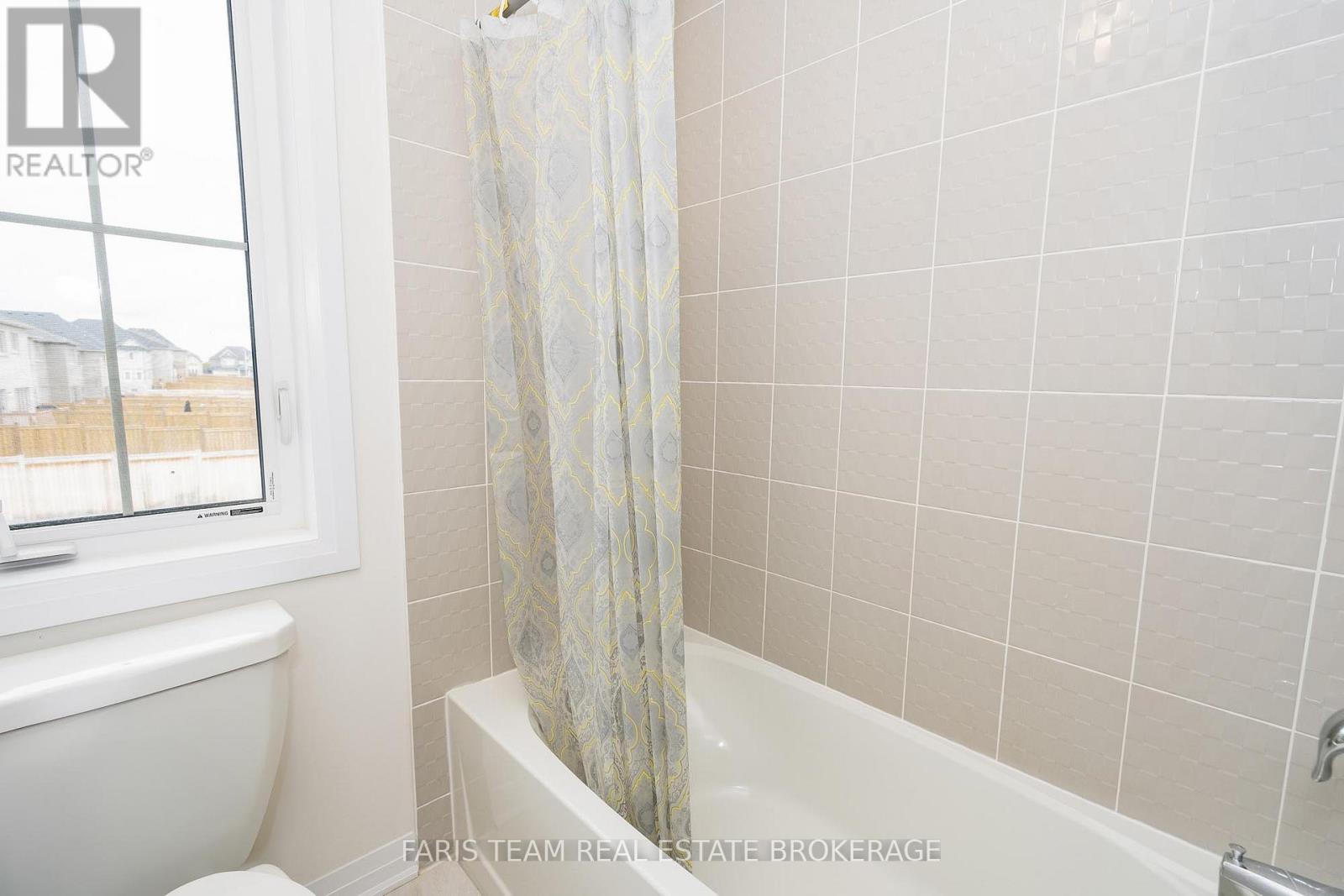 1359 Broderick Street, Innisfil, Ontario  L9S 0P5 - Photo 21 - N12422966