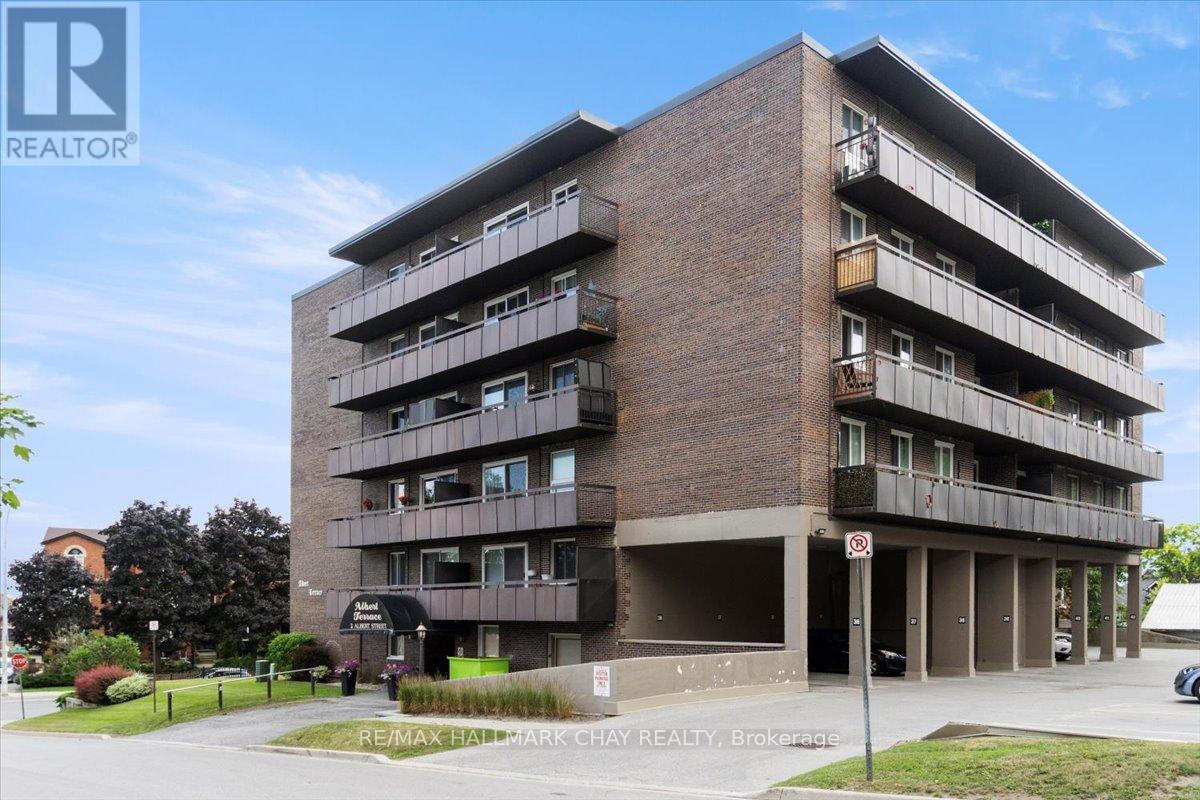 43 - 2 Albert Street, Barrie, Ontario  L4M 3S4 - Photo 4 - S12422962