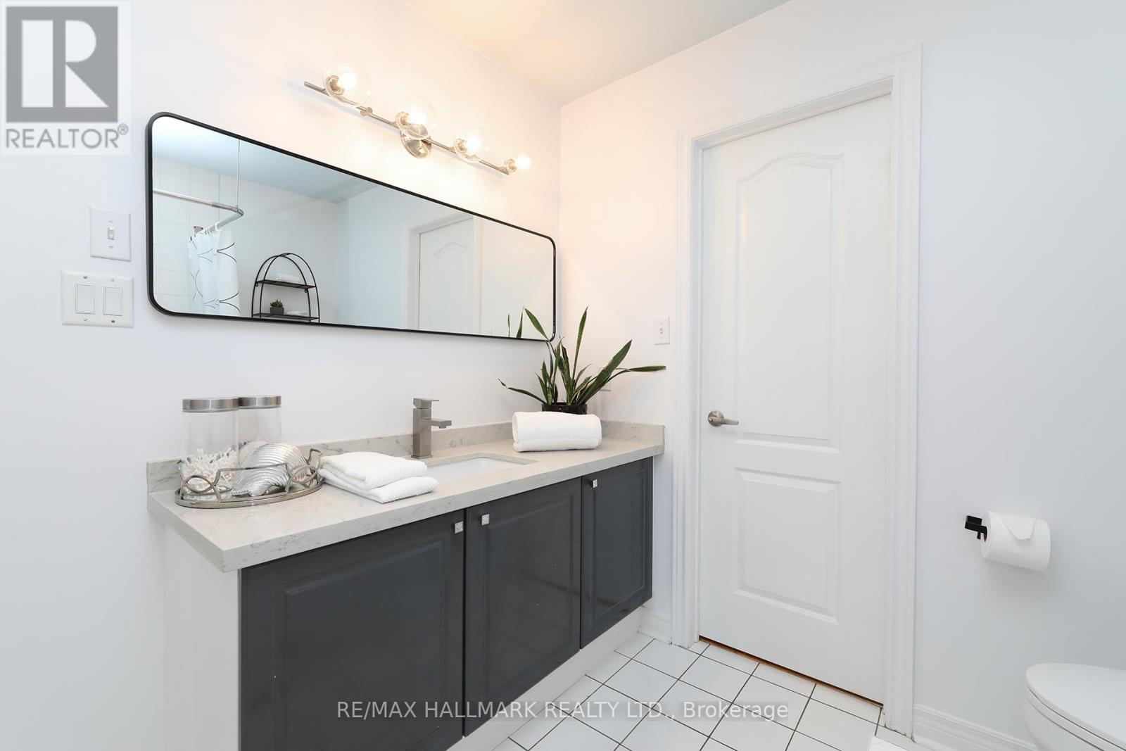 146 Manitoba Street, Toronto, Ontario  M8Y 1E3 - Photo 15 - W12422958