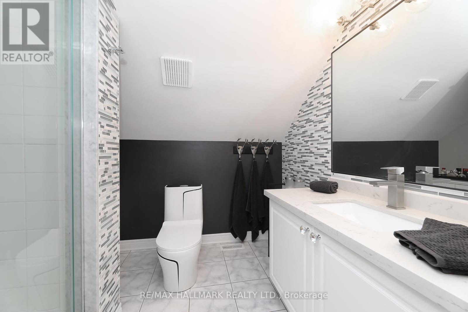 146 Manitoba Street, Toronto, Ontario  M8Y 1E3 - Photo 21 - W12422958