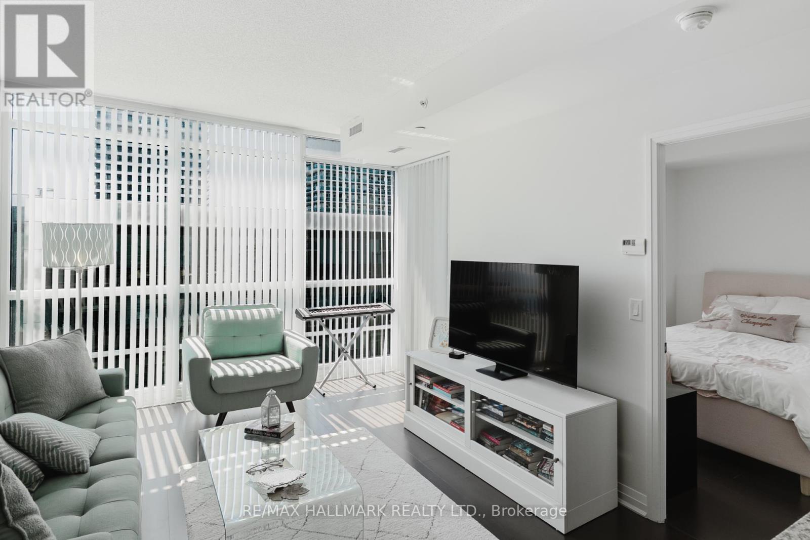 1806 - 59 Annie Craig Drive, Toronto, Ontario  M8V 0C4 - Photo 14 - W12422968